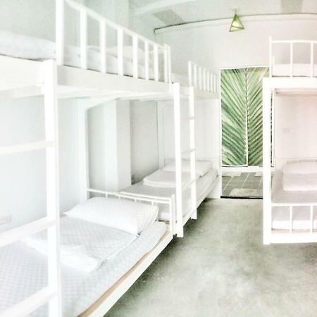 Cong Sen Backpackers Hostel Taitung Exterior photo